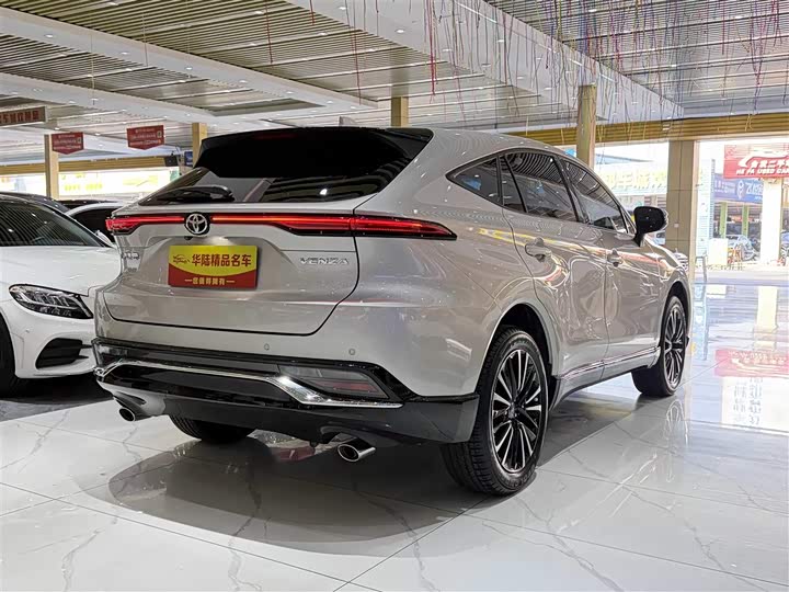 Toyota Venza 2022 2022款 2.0L CVT两驱尊贵版