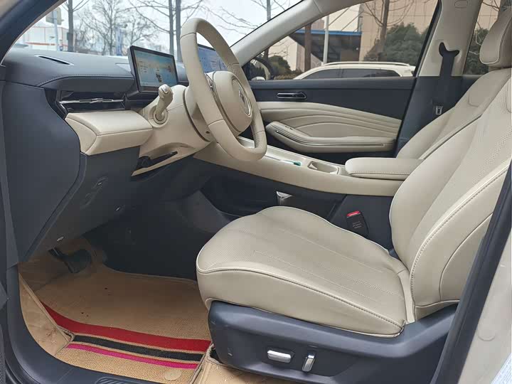 Photo 8 - Baojun Yunhai