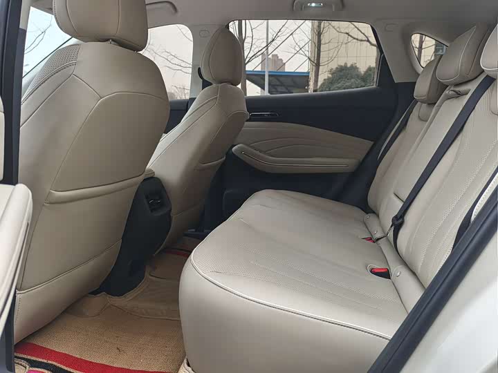 Photo 9 - Baojun Yunhai