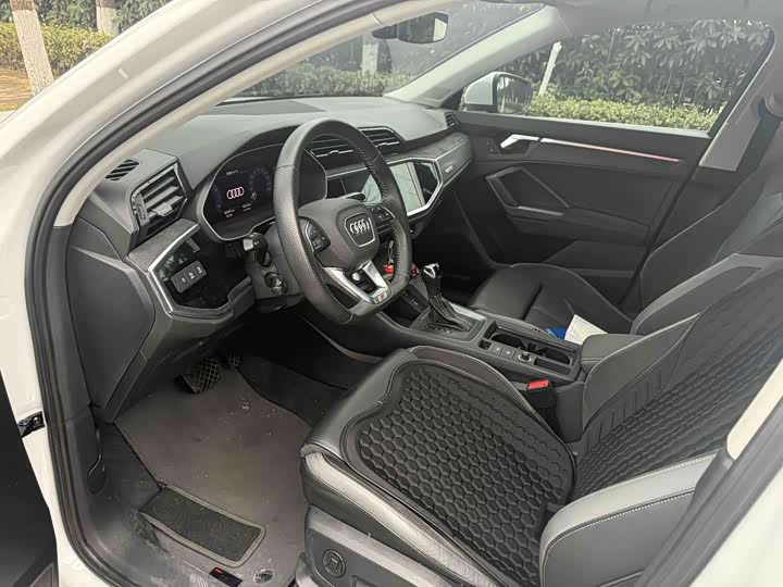 Фото 3 - Audi Q3