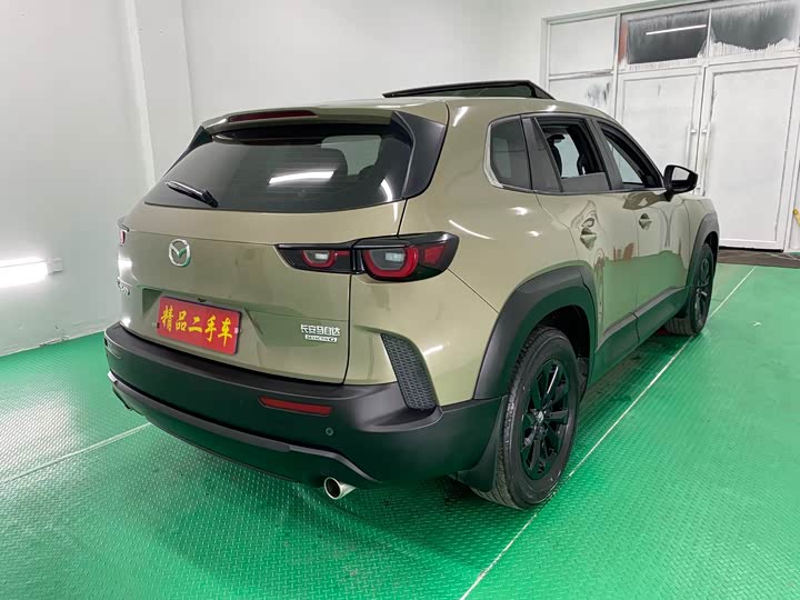 Фото 4 - Mazda CX-50