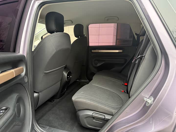 Фото 9 - Baojun Yunduo