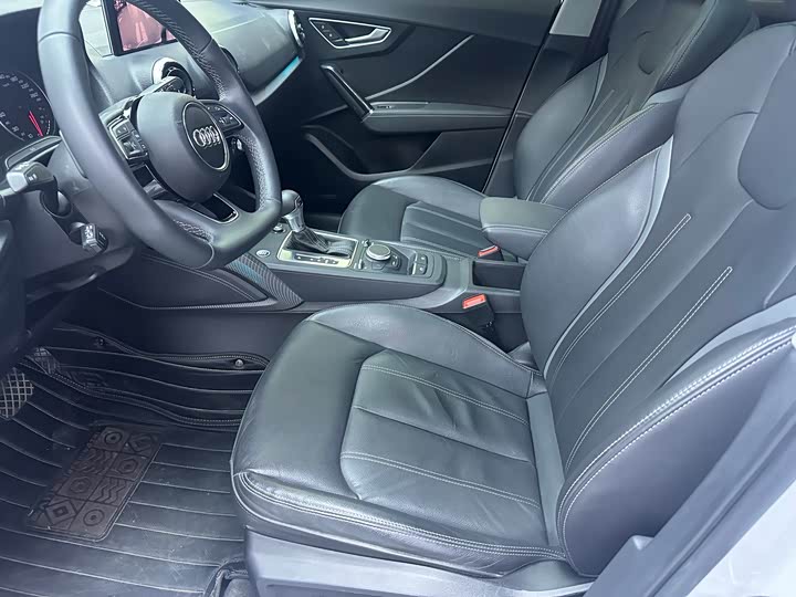 Фото 4 - Audi Q2L