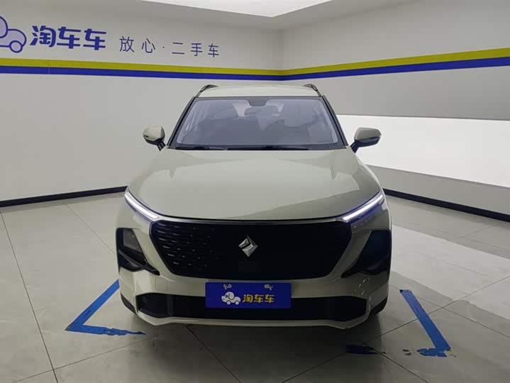 Photo 2 - Baojun RS-3