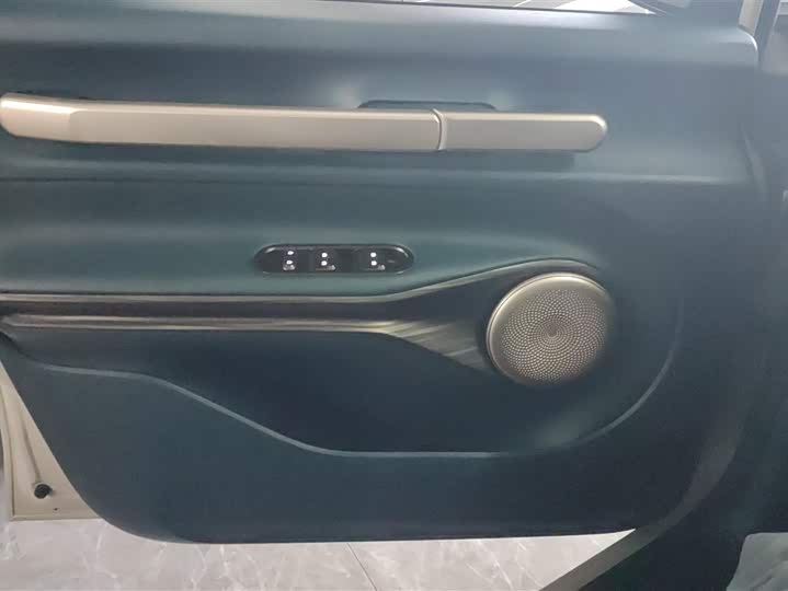 Photo 7 - Baojun Yunduo