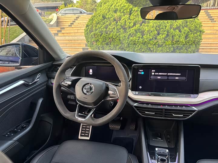 Фото 8 - Skoda Octavia Pro