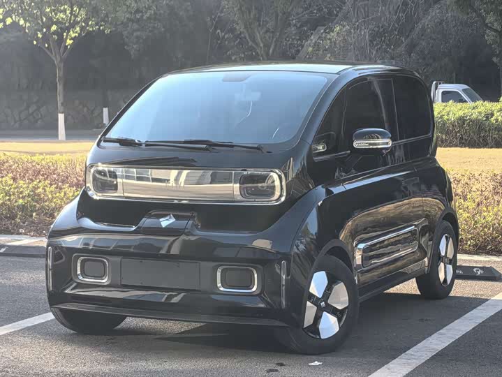 Photo 1 - Baojun KiWi EV