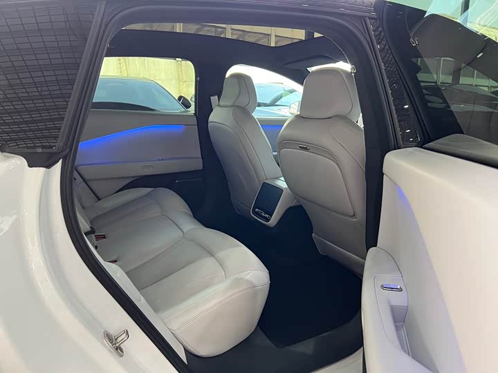 Фото 8 - XPeng F57