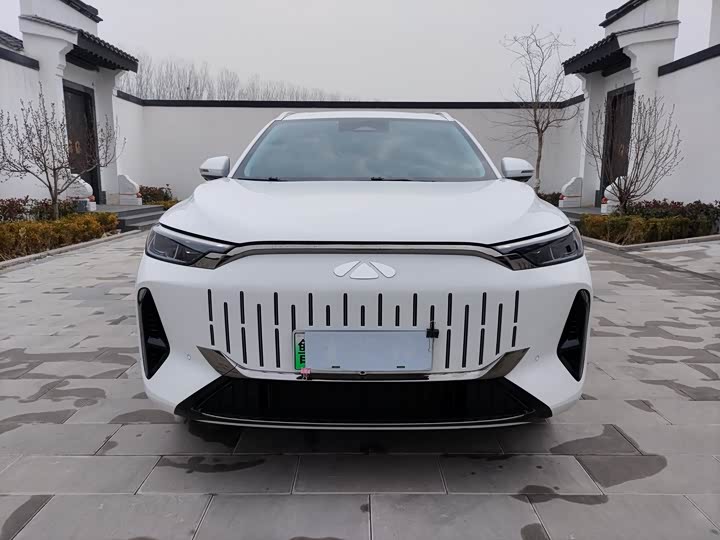 Photo 2 - Chery Fulwin T10