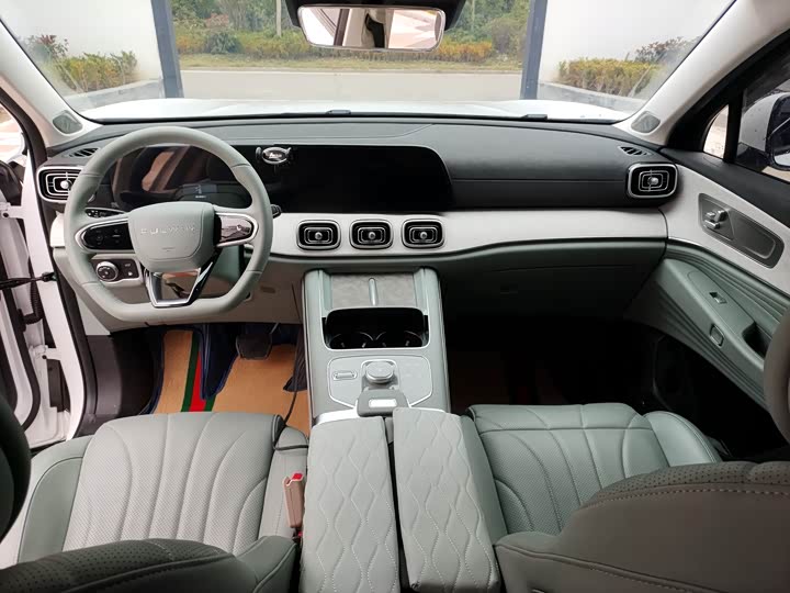 Photo 6 - Chery Fulwin T10