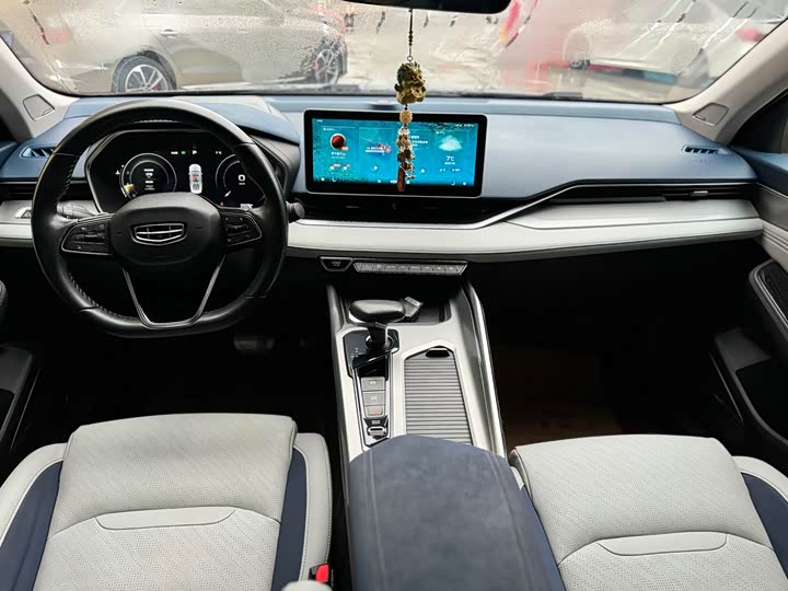 Фото 6 - Geely Preface