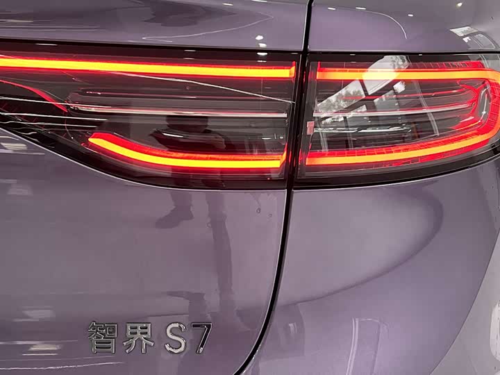 Фото 4 - Luxeed S7