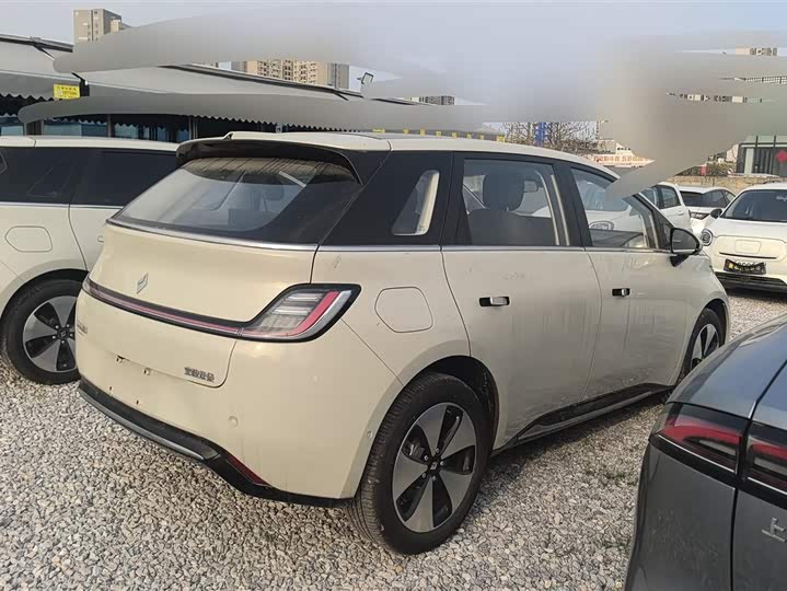 Фото 3 - Baojun Yunduo