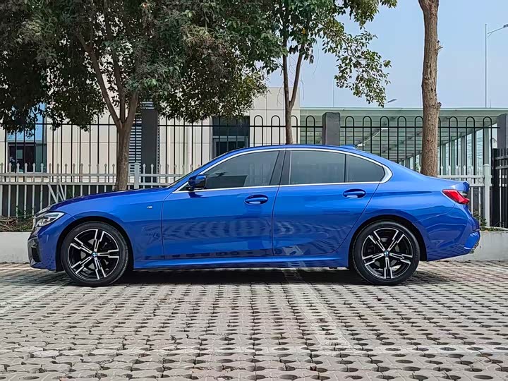 Фото 3 - BMW 3 Series