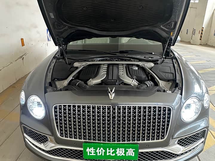 Фото 3 - Bentley Flying Spur