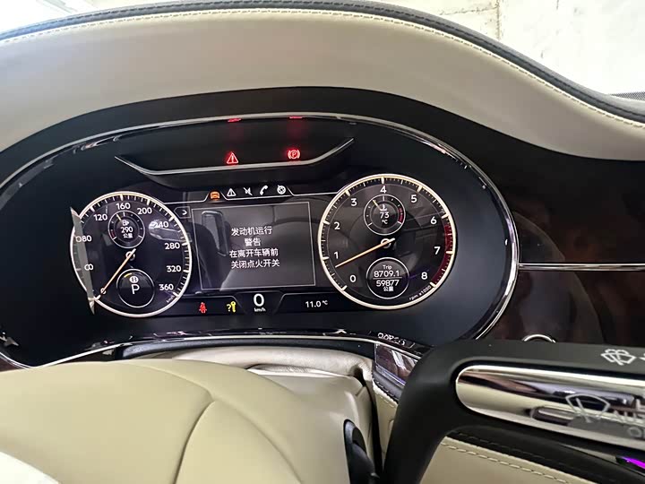 Фото 9 - Bentley Flying Spur