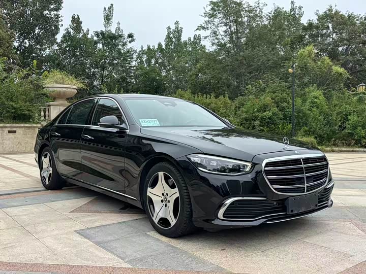 Фото 3 - Mercedes-Benz S-Class