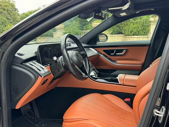 Фото 5 - Mercedes-Benz S-Class