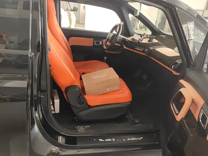 Фото 8 - Baojun KiWi EV