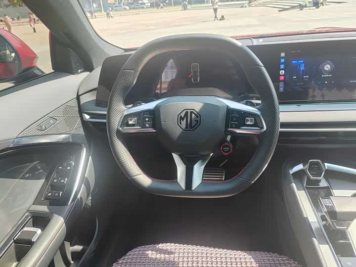 Фото 7 - MG Motor 7