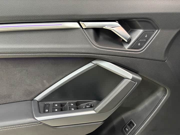 Фото 4 - Audi Q3