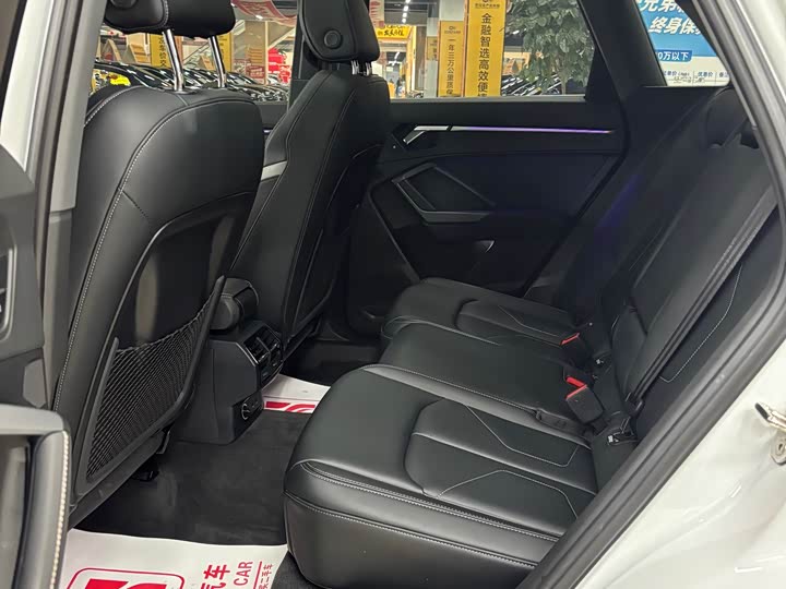 Фото 9 - Audi Q3