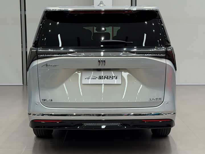 Photo 7 - Buick GL8 ES