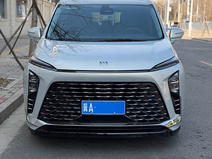 Photo 9 - Buick GL8 ES