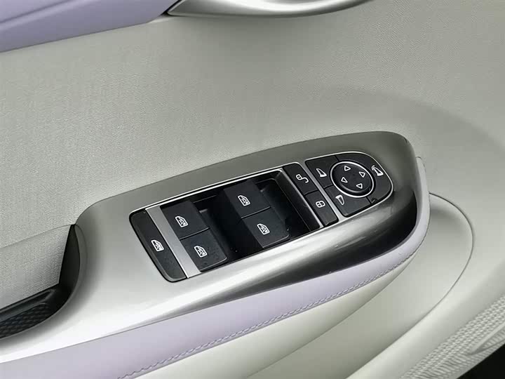 Фото 9 - BYD Dolphin