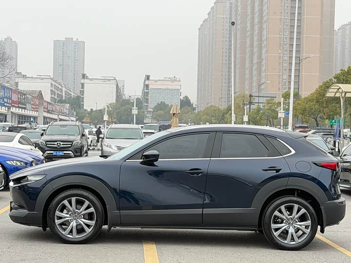 Photo 5 - Mazda CX-30