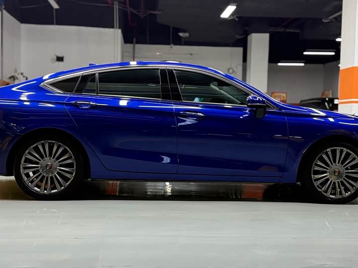 Фото 4 - Hongqi H5