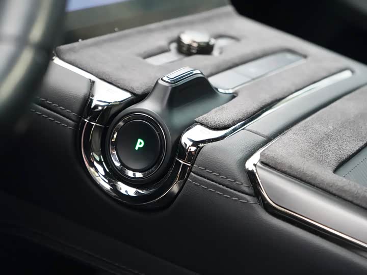 Фото 8 - Nio ES6