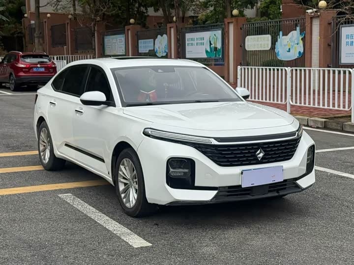 Фото 3 - Baojun RC-5