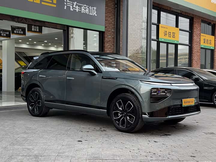 Фото 3 - XPeng G9