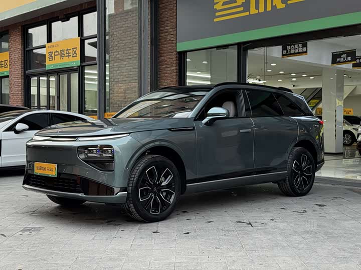 Фото 4 - XPeng G9