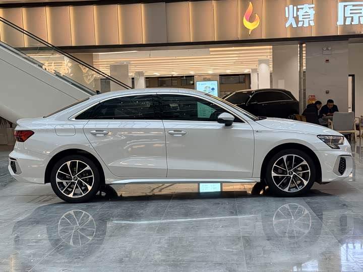 Фото 4 - Audi A3