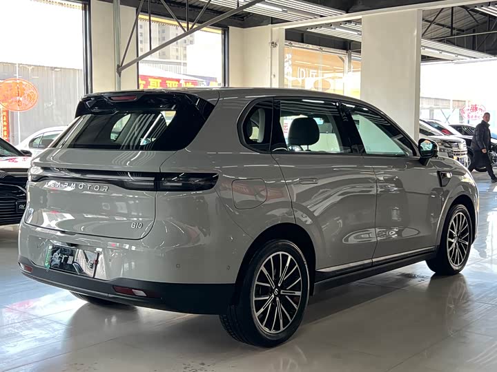 Photo 5 - Leapmotor B10