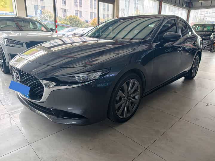 Photo 2 - Mazda 3 (Axela)