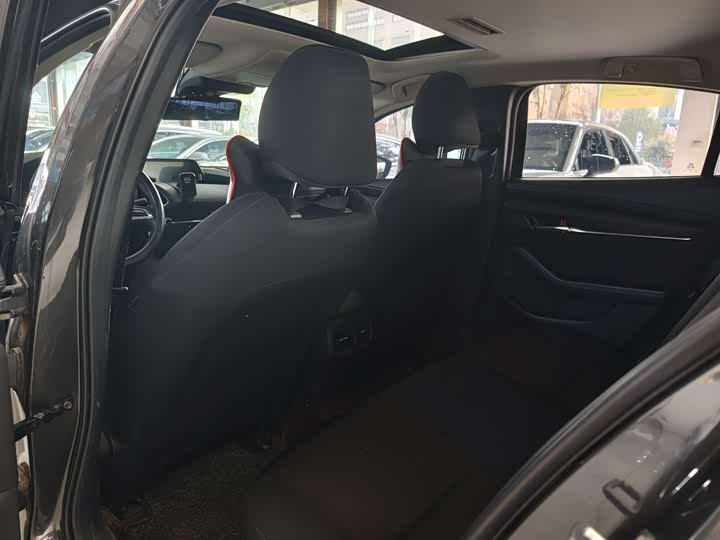 Photo 5 - Mazda 3 (Axela)