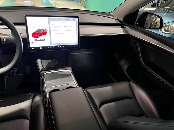 Фото 6 - Tesla Model Y