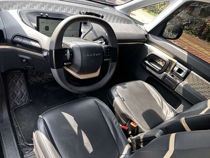 Photo 9 - Baojun KiWi EV