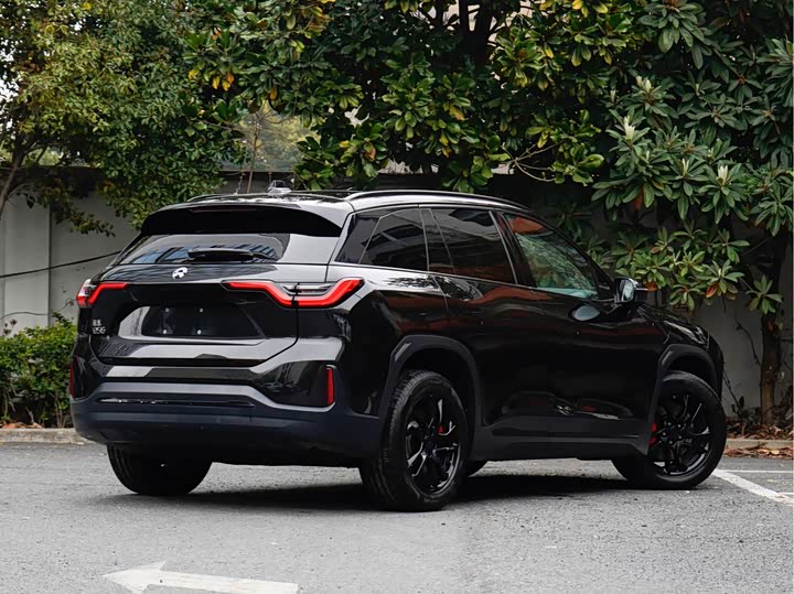 Фото 4 - Nio ES6