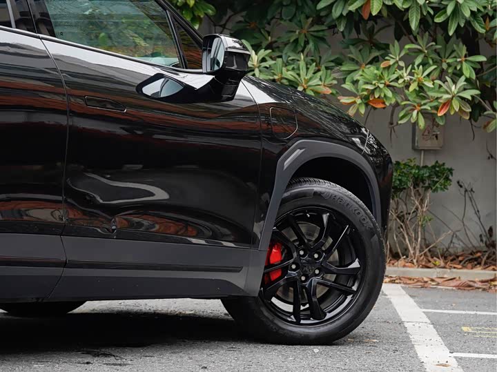 Фото 8 - Nio ES6