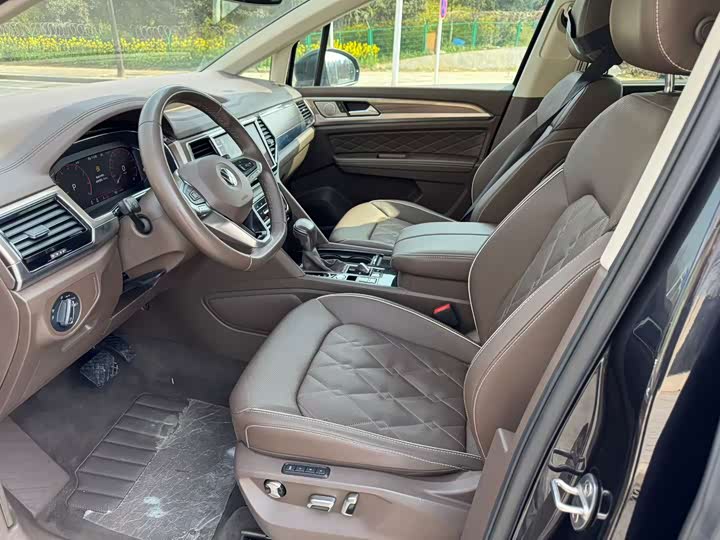 Фото 4 - Volkswagen Viloran