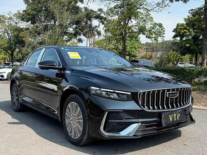 Фото 2 - Geely Preface