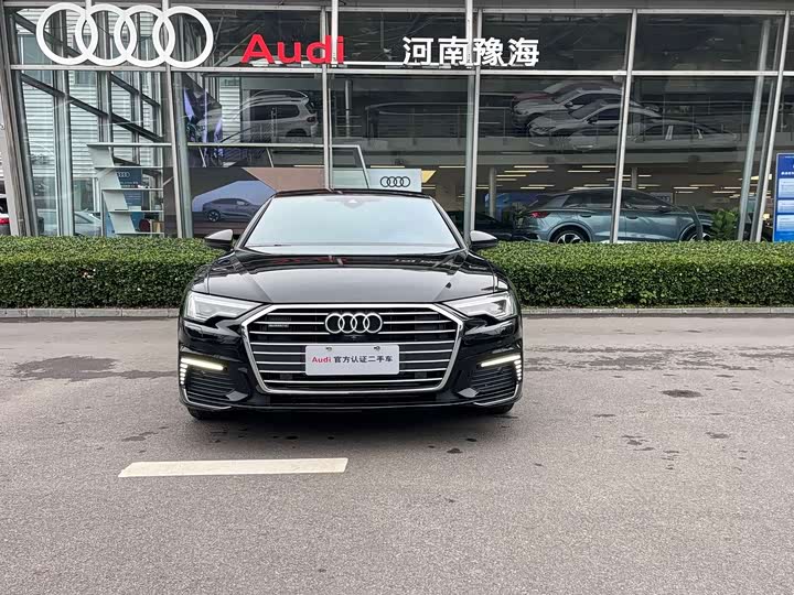 Photo 2 - Audi A6L Hybrid