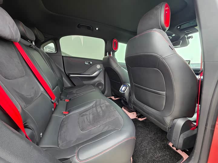 Фото 8 - Smart #1