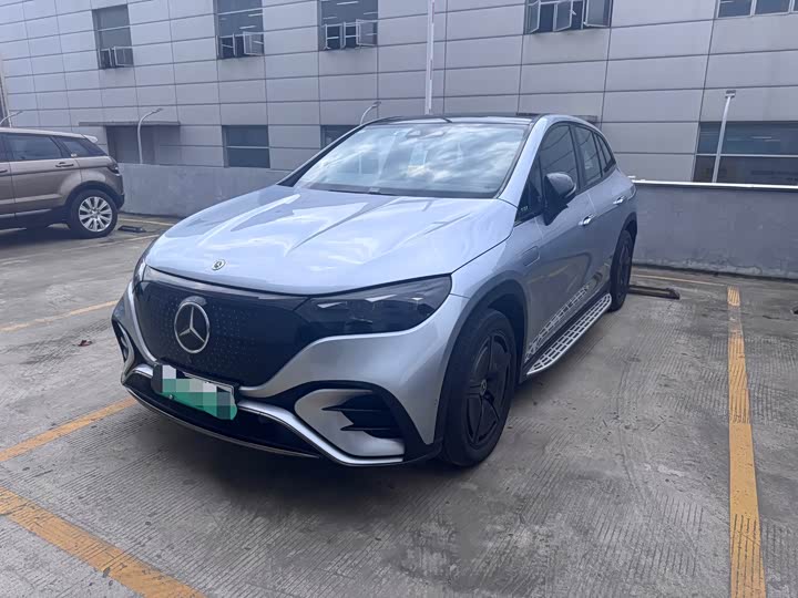 Photo 1 - Mercedes-Benz EQE SUV