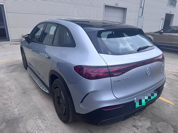 Photo 6 - Mercedes-Benz EQE SUV