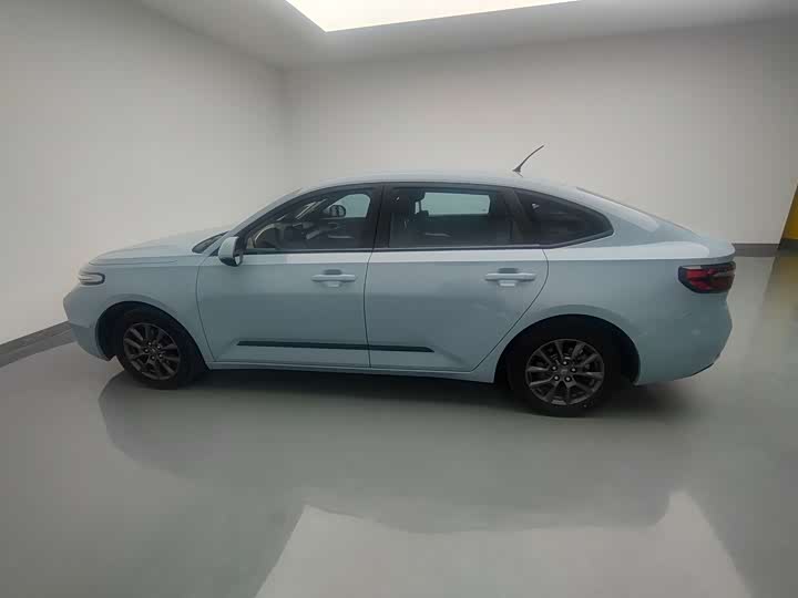 Фото 6 - Baojun RC-5